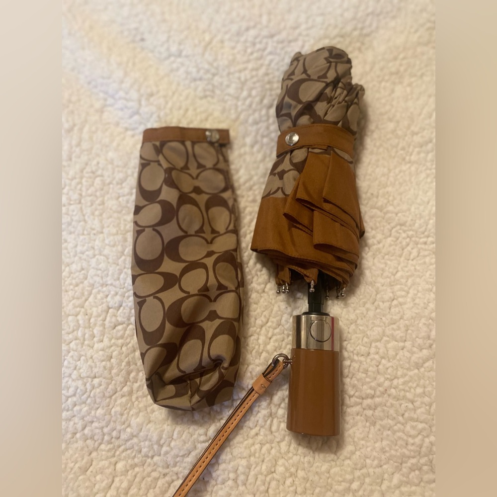 COPY - Coach umbrella - Picture 3 of 7